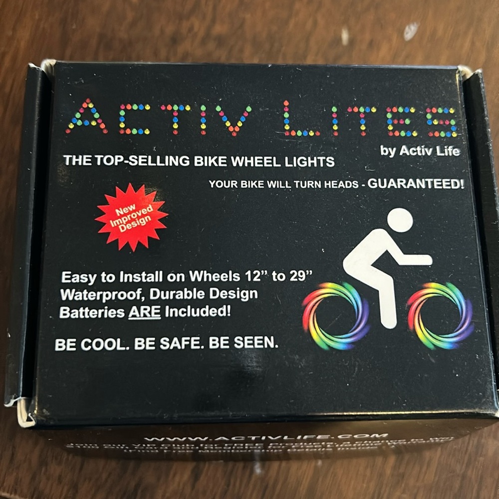 Bike wheel lights